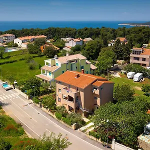https://vila-milla.in-istria.net